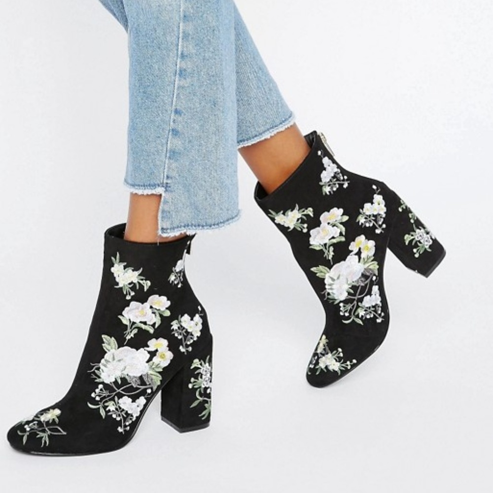 NWT Miss Selfridge Embroidered Boot